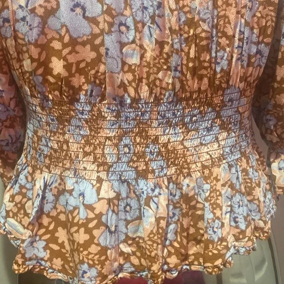 Free People -  Ruffled Sleeve & Neckline Blouse 100% Viscose zipper - Picture 10 of 16